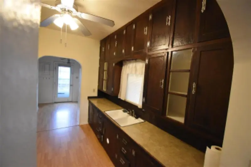 247 N Bernard St Powell #8