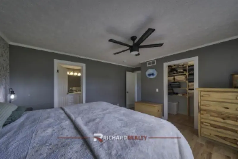 2480 Hwy 20 Greybull #12