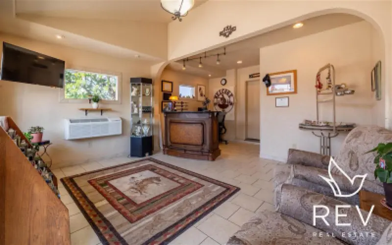 1701 Central Ave Cody #4