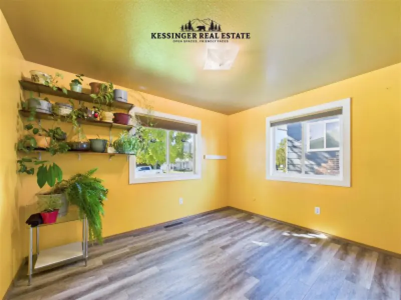 225 22nd St Worland #9