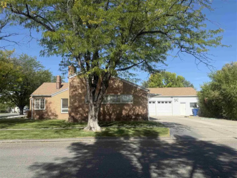 307 3rd St Lovell #5
