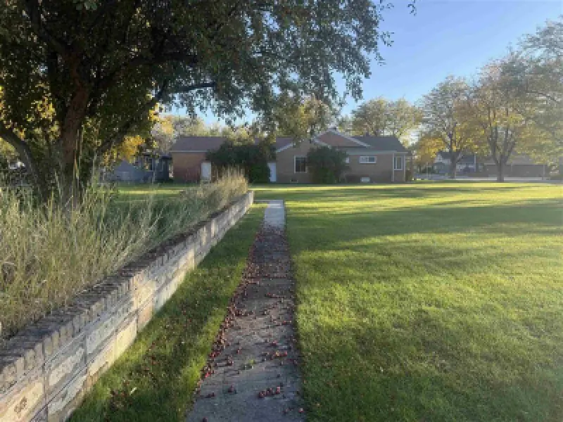 307 3rd St Lovell #9