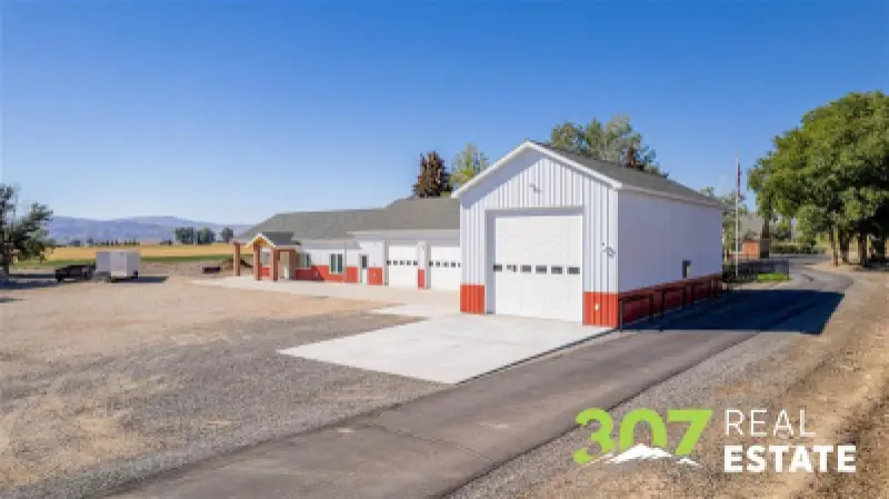 1010 Lane 11 Powell #87