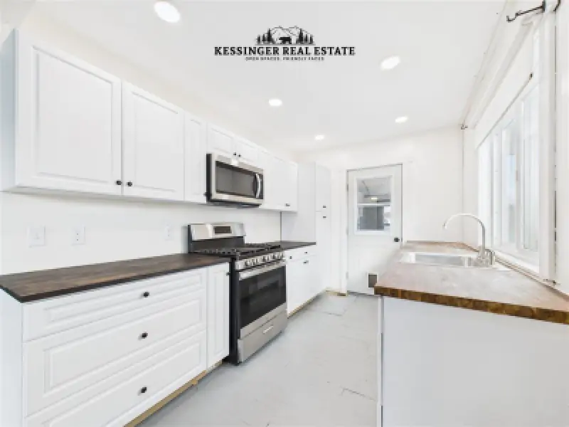 5 3rd St Lovell #12