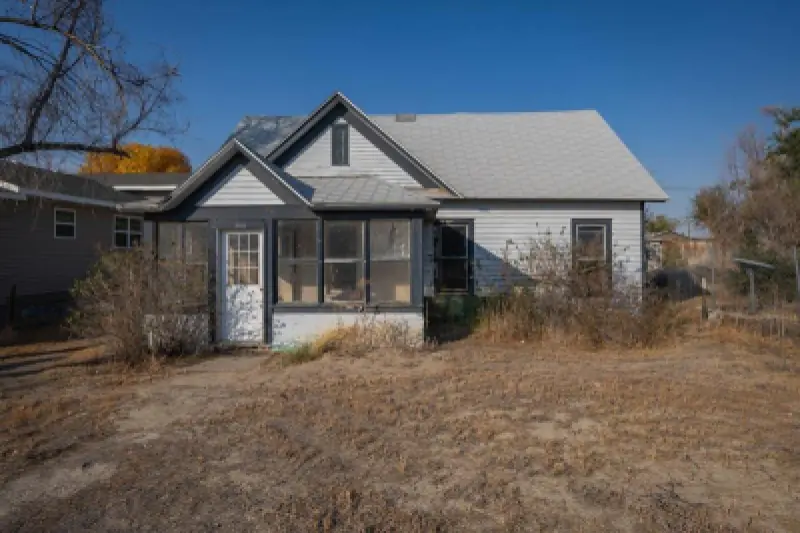 205 N Sherman Ave Manderson #1