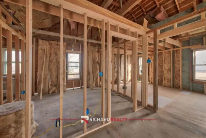 205 N Sherman Ave Manderson #7