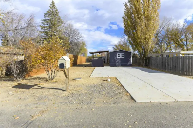 23 3rd Ave W Deaver #1