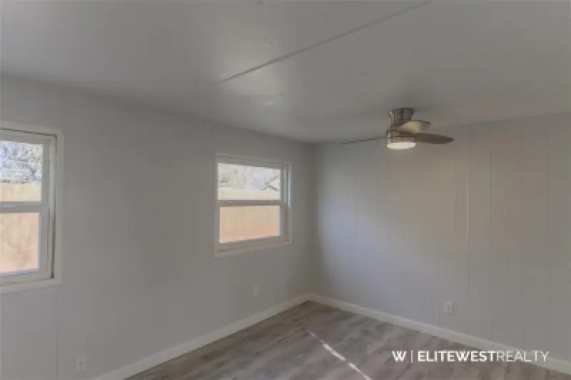 23 3rd Ave W Deaver #12