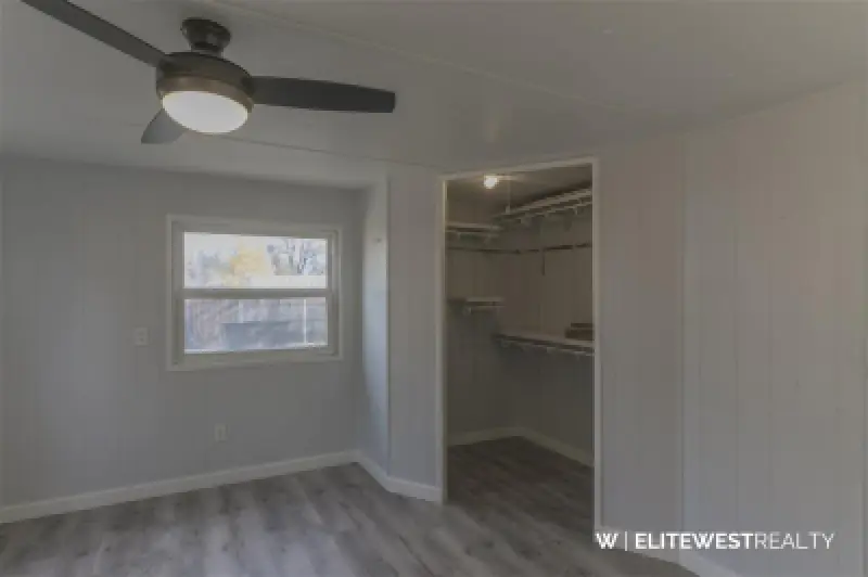23 3rd Ave W Deaver #18