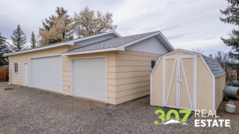 866 Road 6 Powell #38