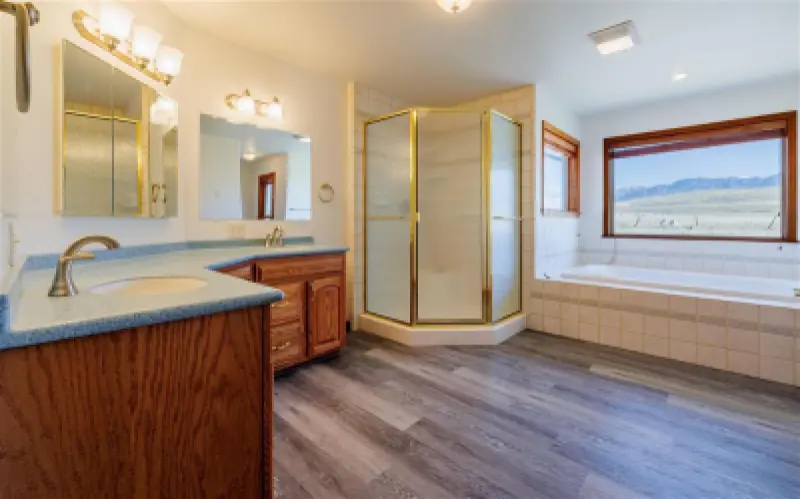 2477 Beaver Creek Rd Shell #13