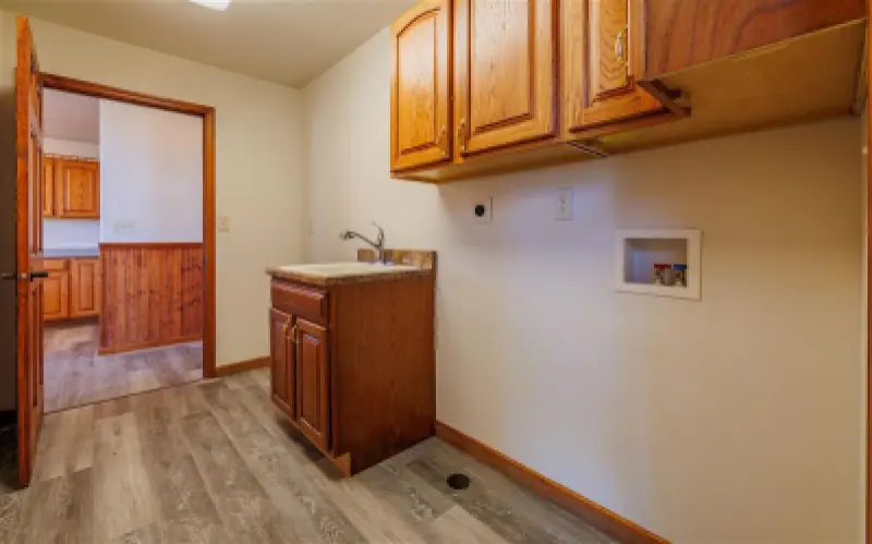 2477 Beaver Creek Rd Shell #18