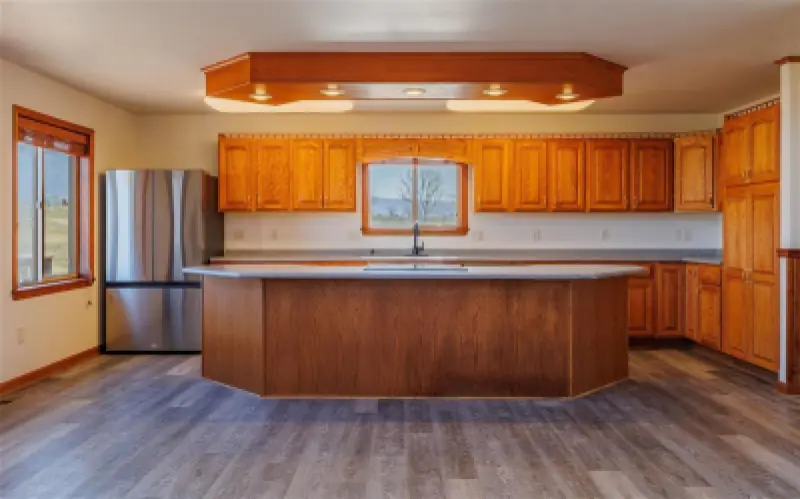2477 Beaver Creek Rd Shell #22