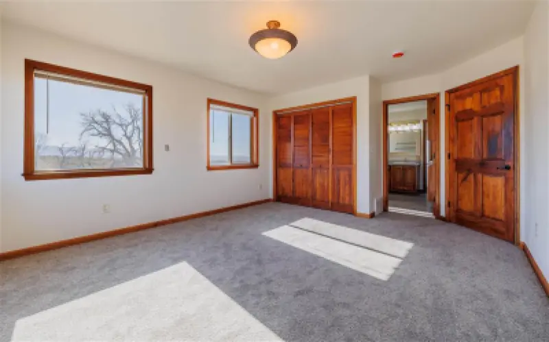 2477 Beaver Creek Rd Shell #31