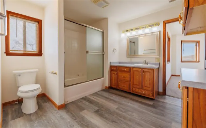 2477 Beaver Creek Rd Shell #32