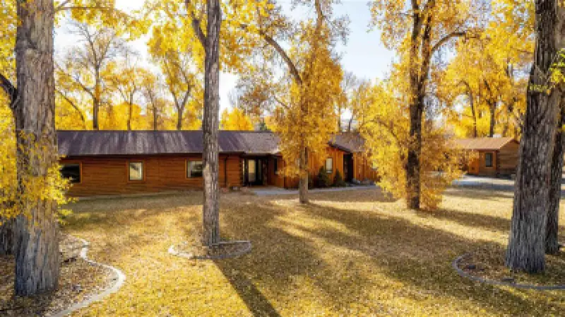 1010 River Grove Dr Meeteetse #1