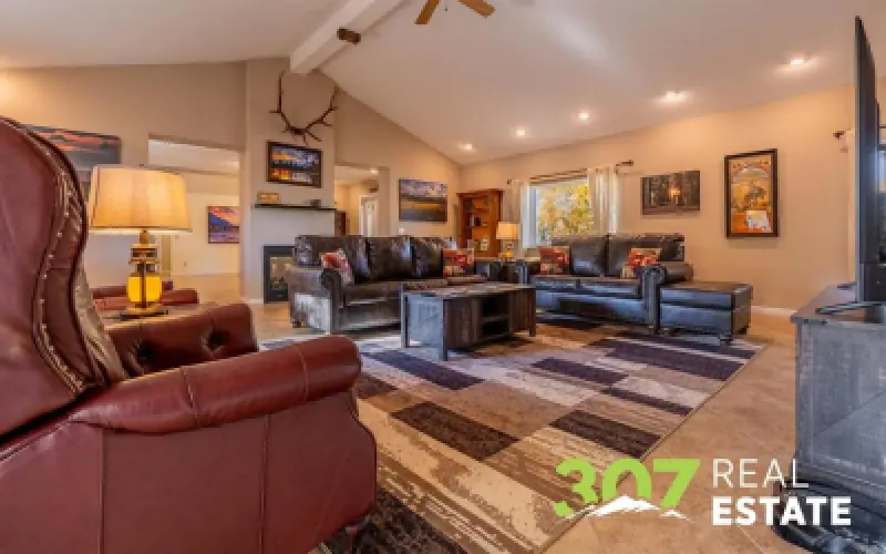 1010 River Grove Dr Meeteetse #14