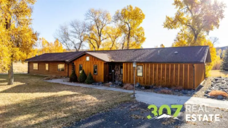 1010 River Grove Dr Meeteetse #2