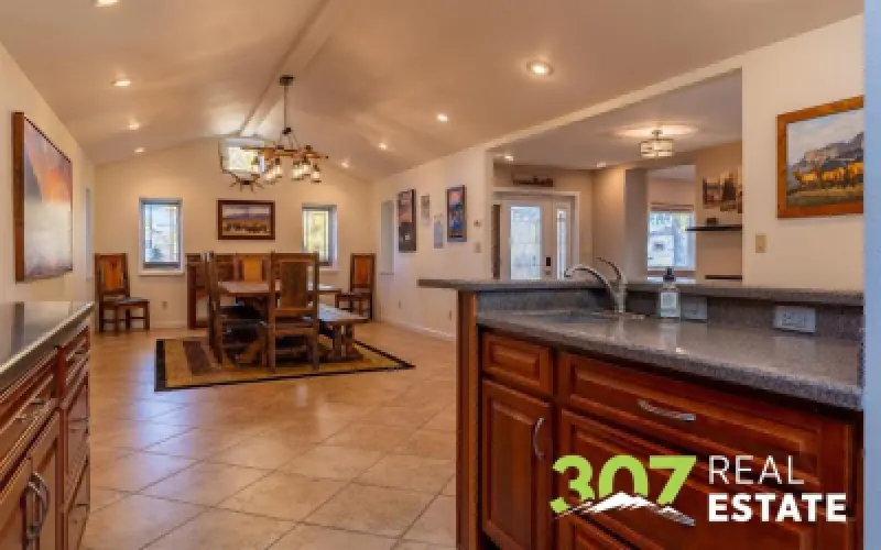 1010 River Grove Dr Meeteetse #6