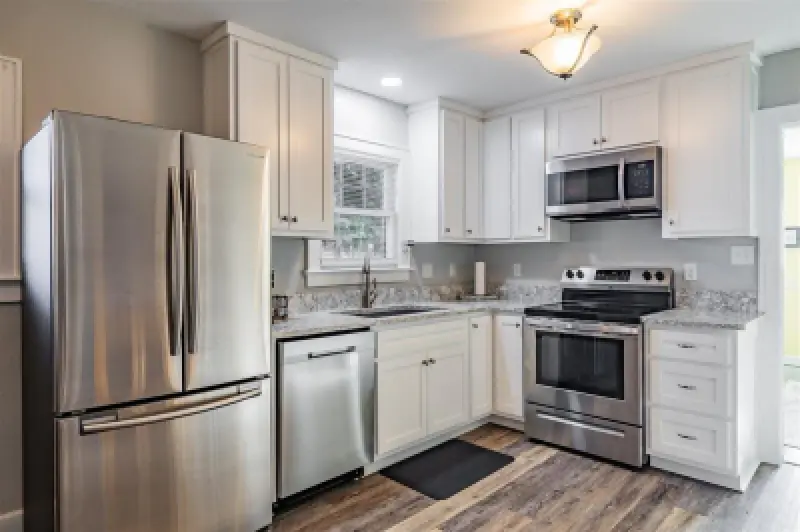1032 Cody Ave Cody #1