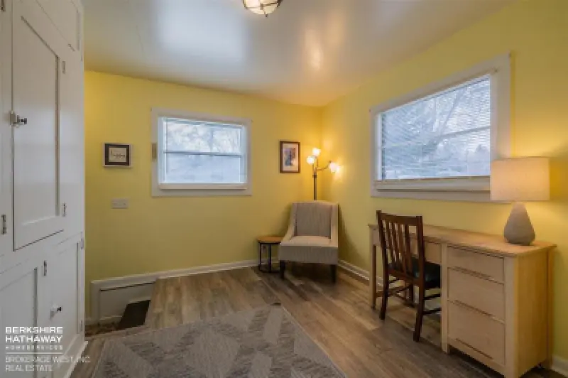 1032 Cody Ave Cody #16
