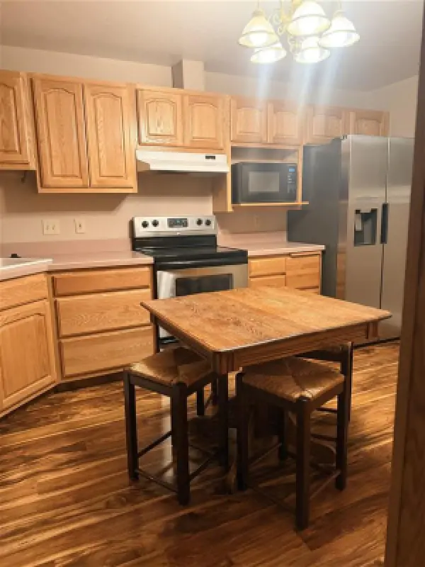 1608 Alger Ave Cody #20