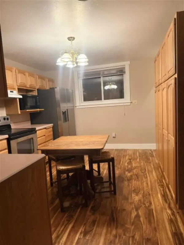 1608 Alger Ave Cody #21