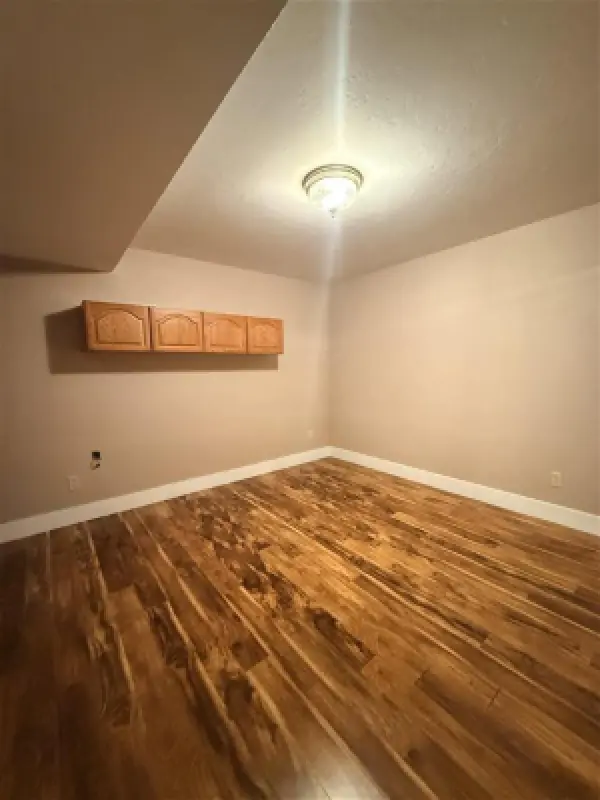 1608 Alger Ave Cody #30