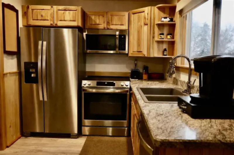 1608 Alger Ave Cody #7