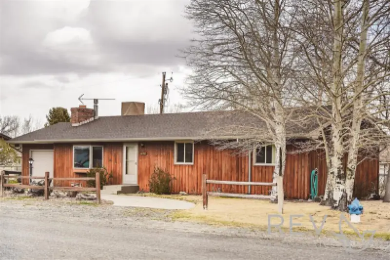 2202 Gentle St Cody #3