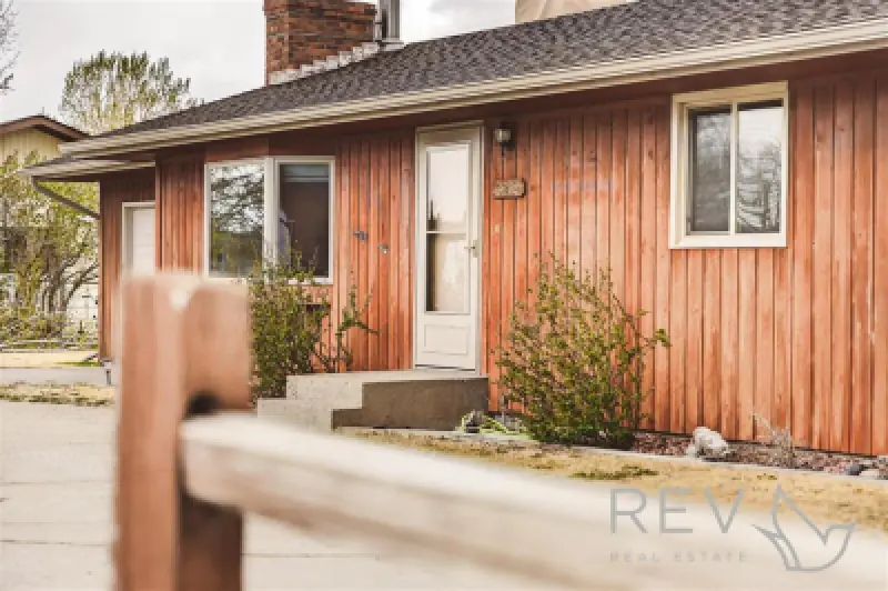 2202 Gentle St Cody #4