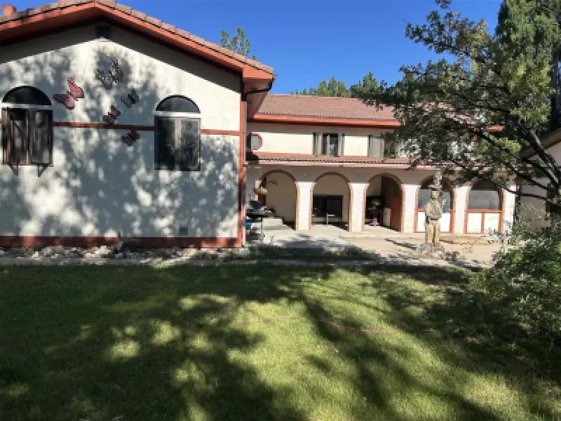 814 Hwy 32 Byron #1