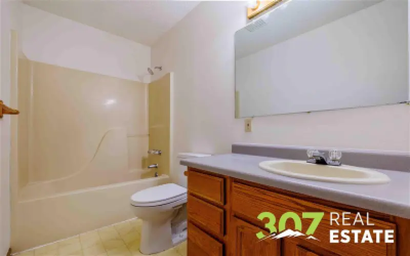 2713 Cougar Ave Cody #12