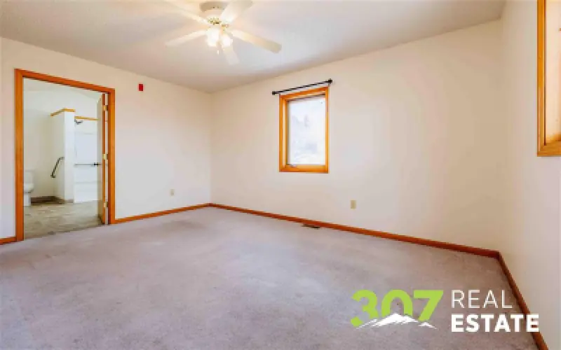 2713 Cougar Ave Cody #17