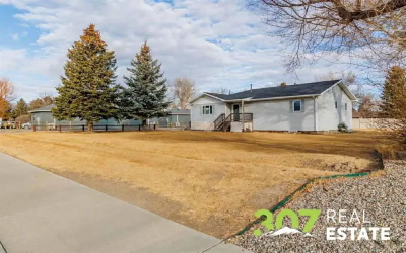 2713 Cougar Ave Cody #25