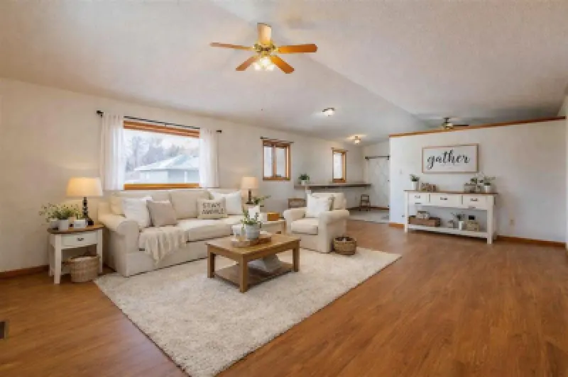 2713 Cougar Ave Cody #3