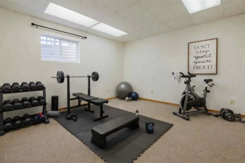 2713 Cougar Ave Cody #34