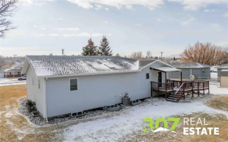 2713 Cougar Ave Cody #37