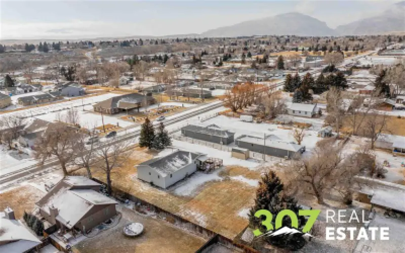 2713 Cougar Ave Cody #38