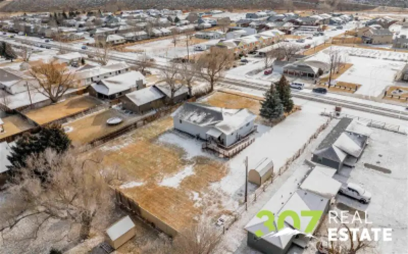 2713 Cougar Ave Cody #39
