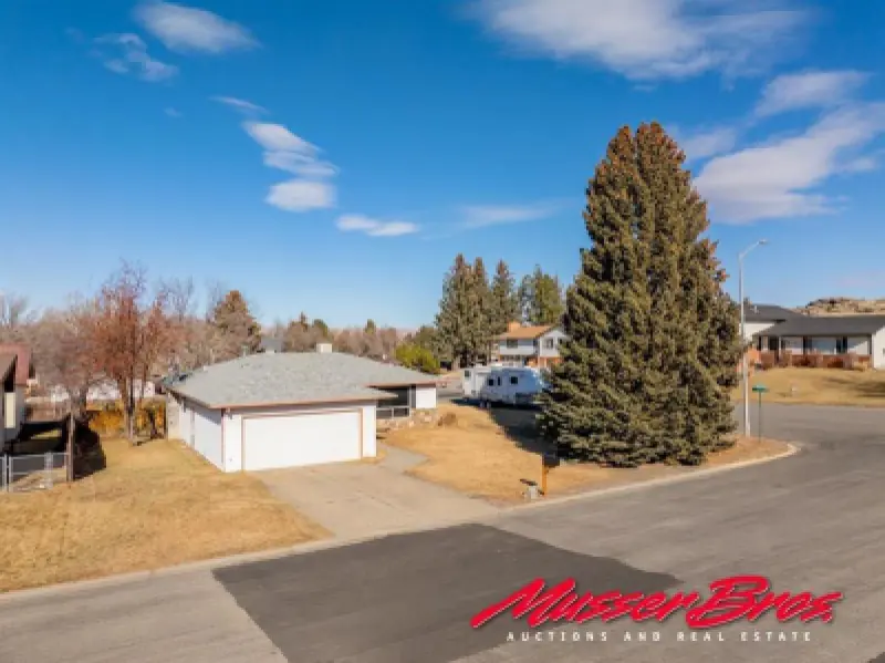 1237 Birch Cody #10