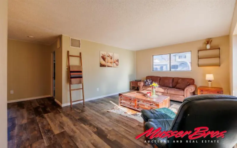 1237 Birch Cody #18