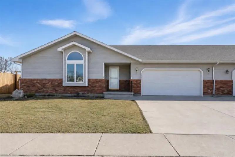 1237 Sage Brush St Cody #1