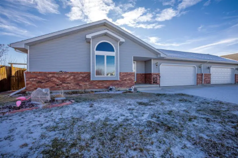 1237 Sage Brush St Cody #2