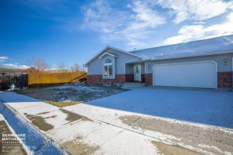 1237 Sage Brush St Cody #3