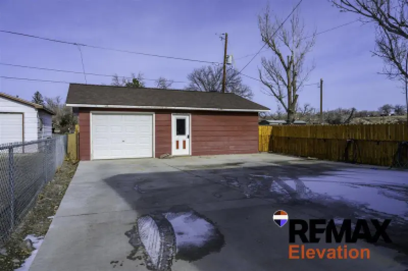 208 4th Ave Greybull #5