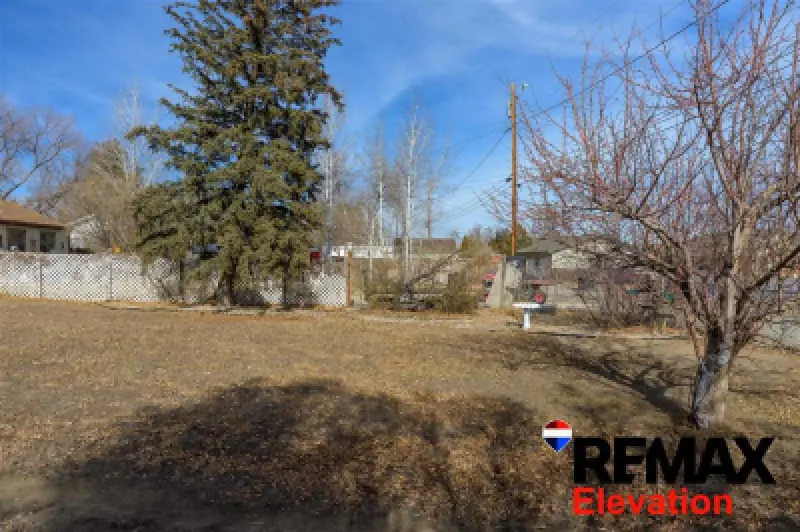 569 S Ferris St Powell #27