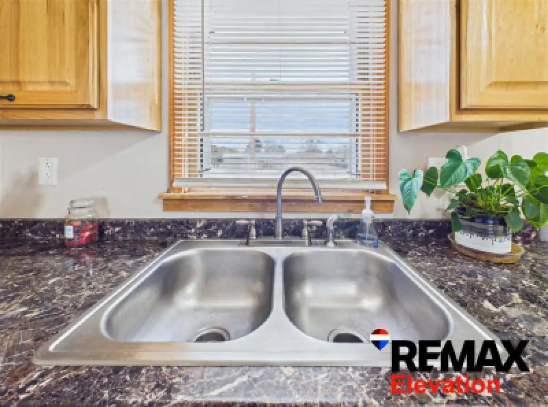 569 S Ferris St Powell #9