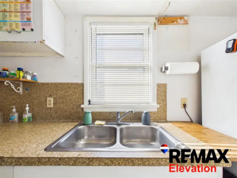 380 Evarts St Powell #8