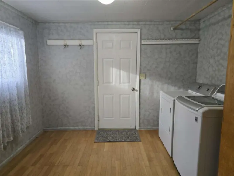 1431 Alger Ave Cody #12